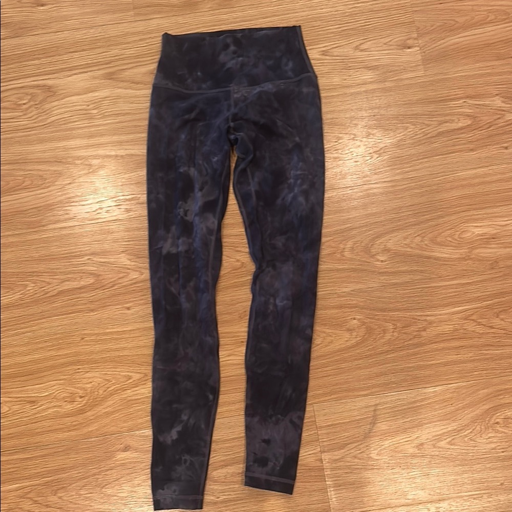 lululemon athletica align inseam 28” Black Tie-Dye Leggings
